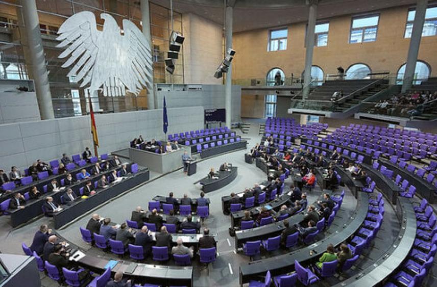 Парламент Германии утвердил новый бюджет с рекордной помощью Украине