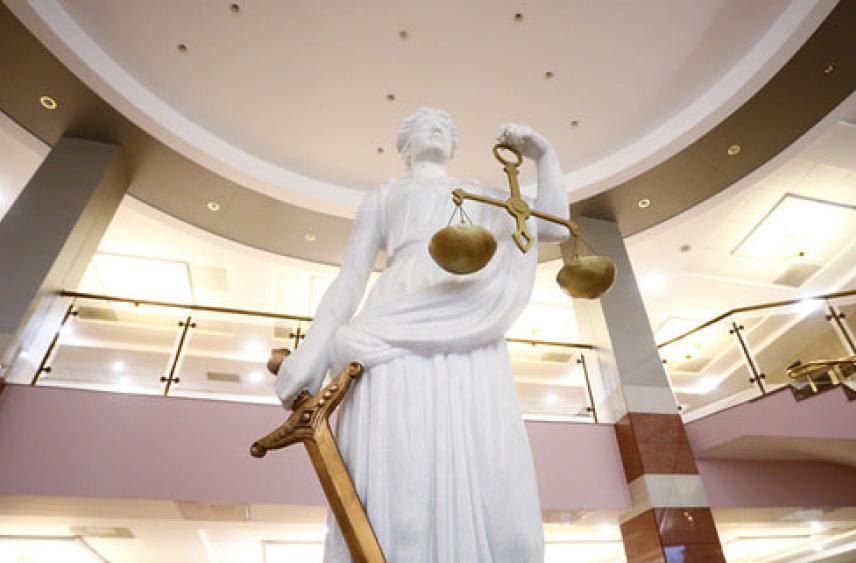 Экс-гендиректора «Ивастрой» заочно приговорили к 14 годам за хищения у дольщиков