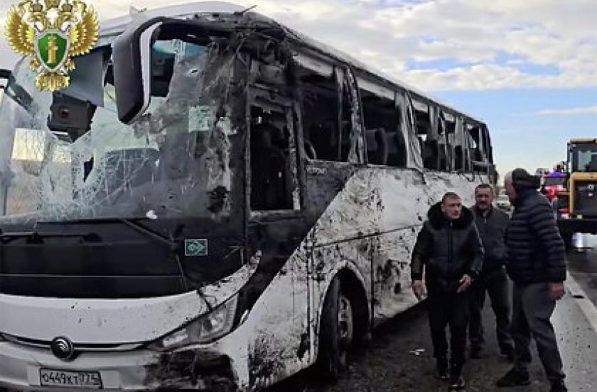 На Урале перевернулся автобус с детской футбольной командой