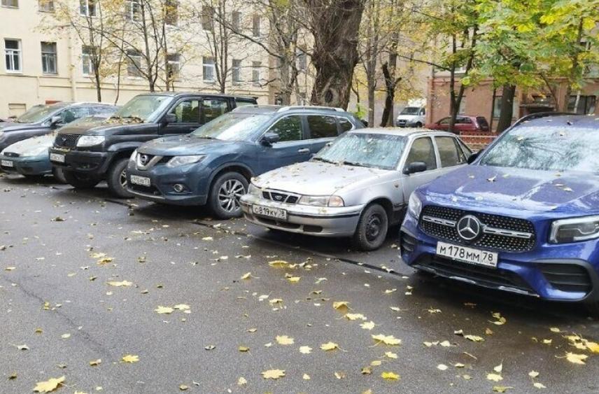 С декабря для петербуржцев введут новый тарифный коридор для ОСАГО