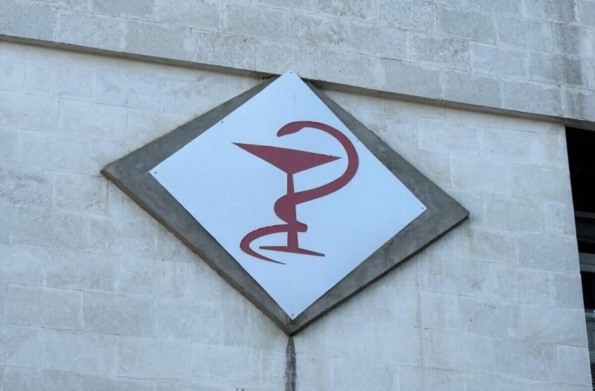 Обратившимся за помощью к министру здравоохранения Чечни инвалидам передали коляски