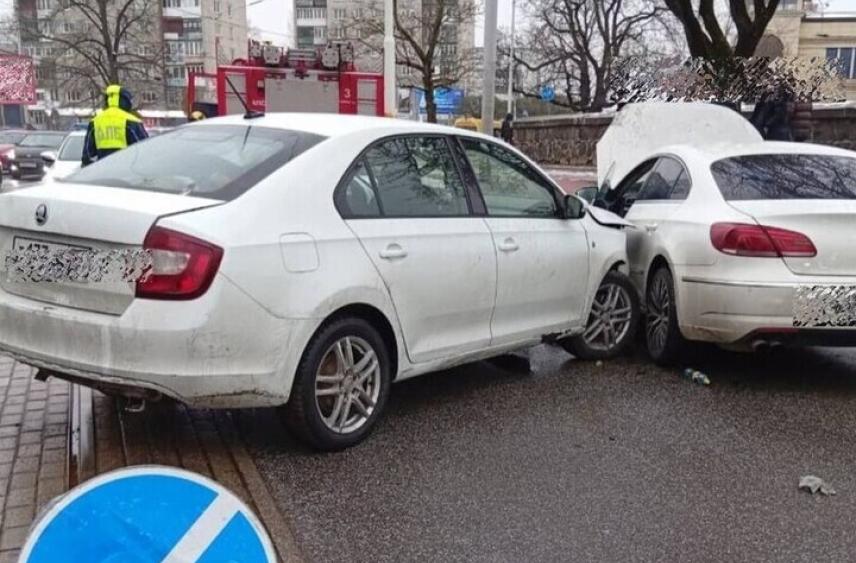 Калининградец выехал на встречку на улице Черняховского