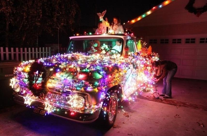 Юрист из Петрозаводска рассказал, как украшать электрогирляндами дома и автомобили, чтобы не получить штраф