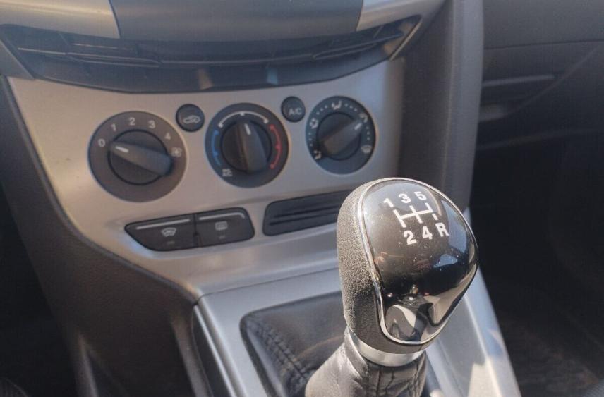 Петербург попал в топ-5 регионов с подешевевшими авто с пробегом