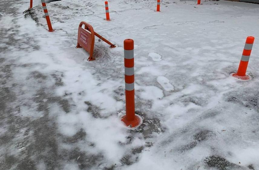 В Пензе демонтировали незаконные парковочные ограждения на улице Тернопольской