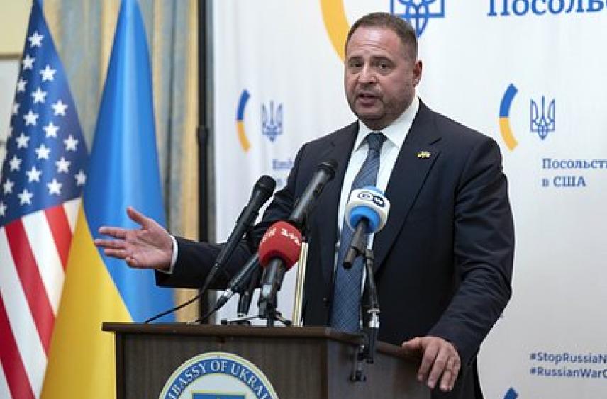 В США увидели выгоду в отставке Ермака