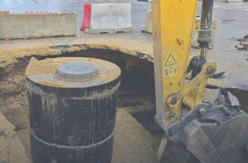 Губернатор Орловской области предложил поощрить устранивших аварию на коллекторе коммунальщиков