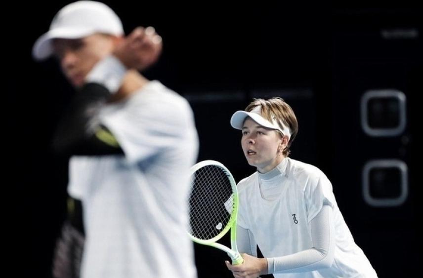 Сочинскую спортсменку Полину Симонову торжественно встретили в аэропорту