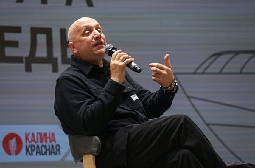 Захар Прилепин вернулся в зону спецоперации