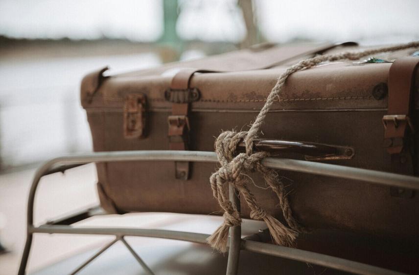 Вахтовику из Липецкой области вернули забытый чемодан с деньгами и золотом