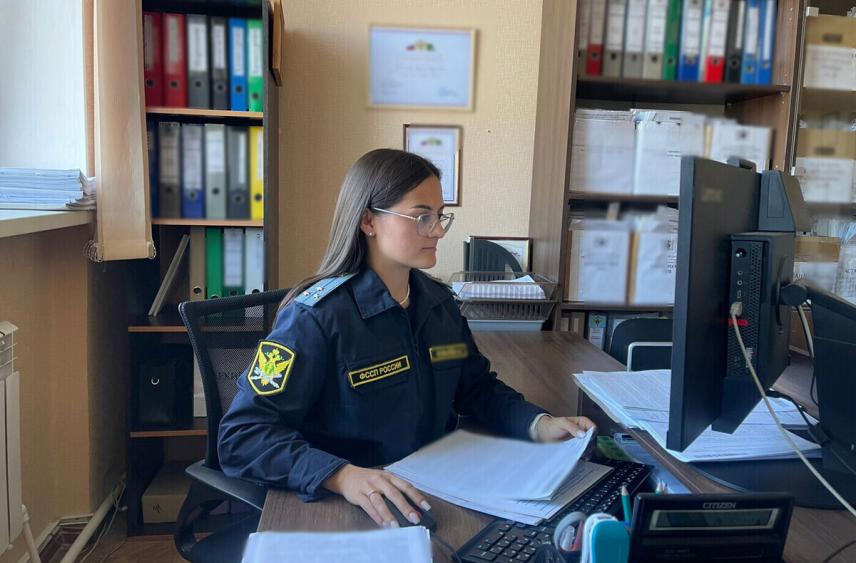 В Севастополе фирма погасила долг в 540 тысяч рублей, чтобы продать грузовик