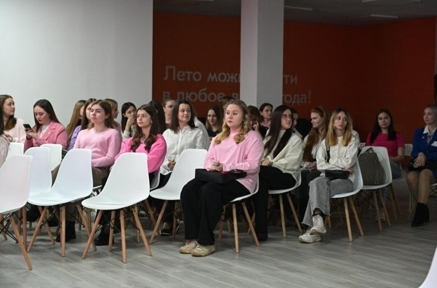 В Дзержинске открылась «Академия счастья»