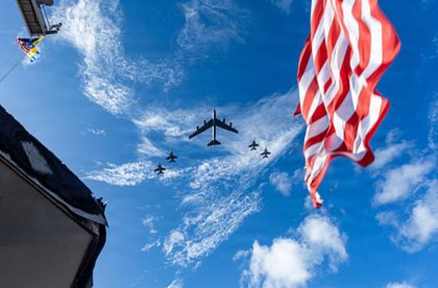 Стало известно об активности военной авиации США у границ Венесуэлы