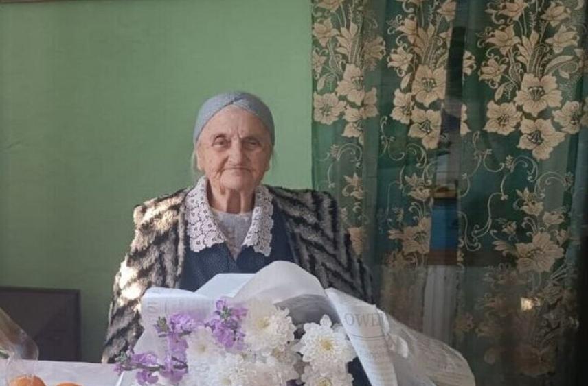 В Сочи труженица тыла отметила свой 95-летний юбилей