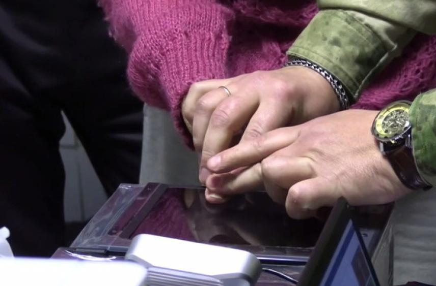 Мигрантов в Россию будут завозить по-новому: названы плюсы и минусы оргнабора