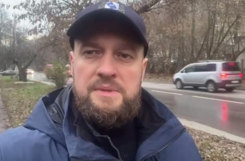 В Курске оперативно устранили протечку на улице Большевиков