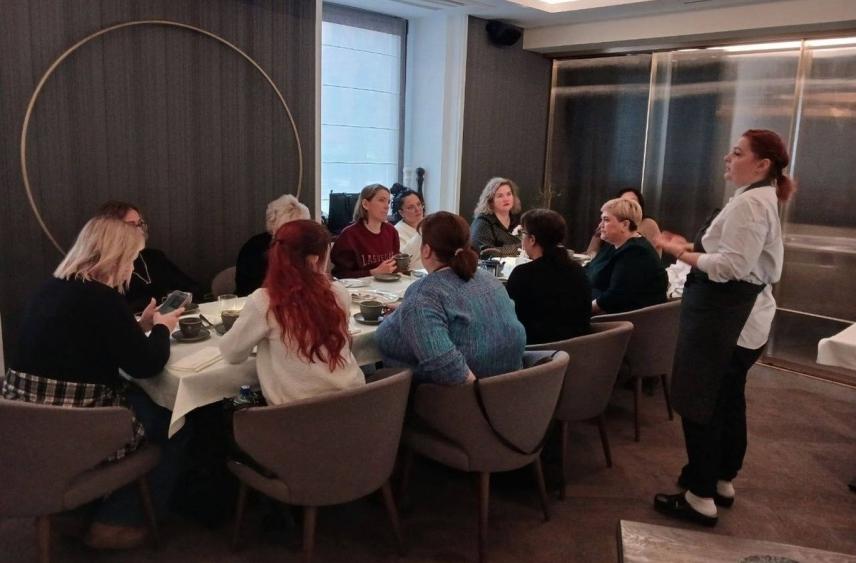 Фонд «Защитники Отечества» провел кулинарный мастер-класс для жен участников СВО