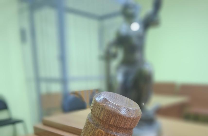 Продавщица белья в Меленках похитила у клиента 400 000 рублей