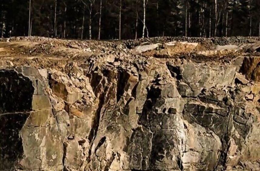 Понедельник начнется с плановых взрывов в карьерах Каменногорского поселения