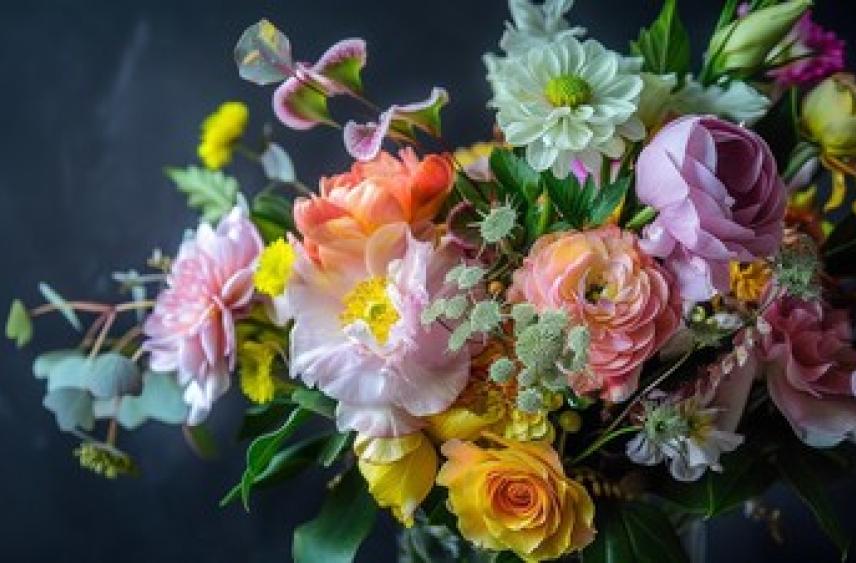 Россиянам объяснили, какой букет выбрать ко Дню матери