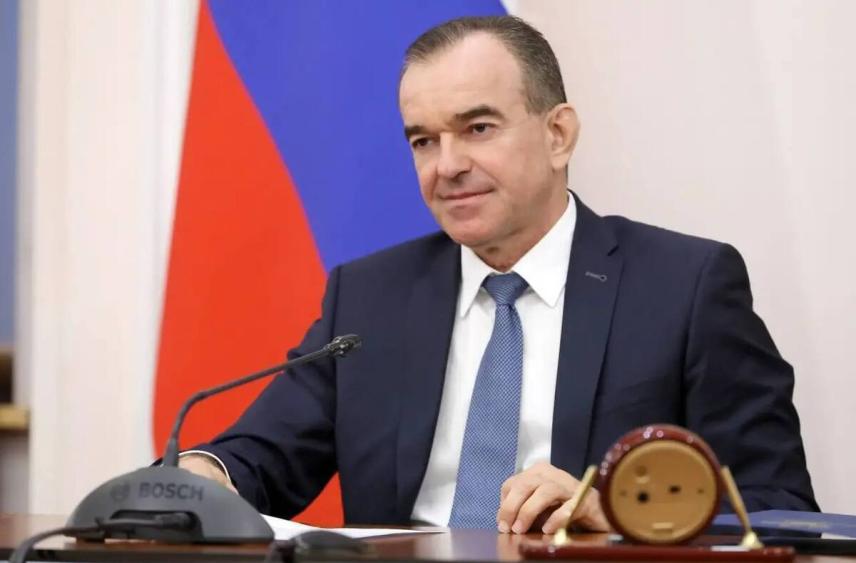 Вениамин Кондратьев поздравил жительниц Кубани с Днём матери