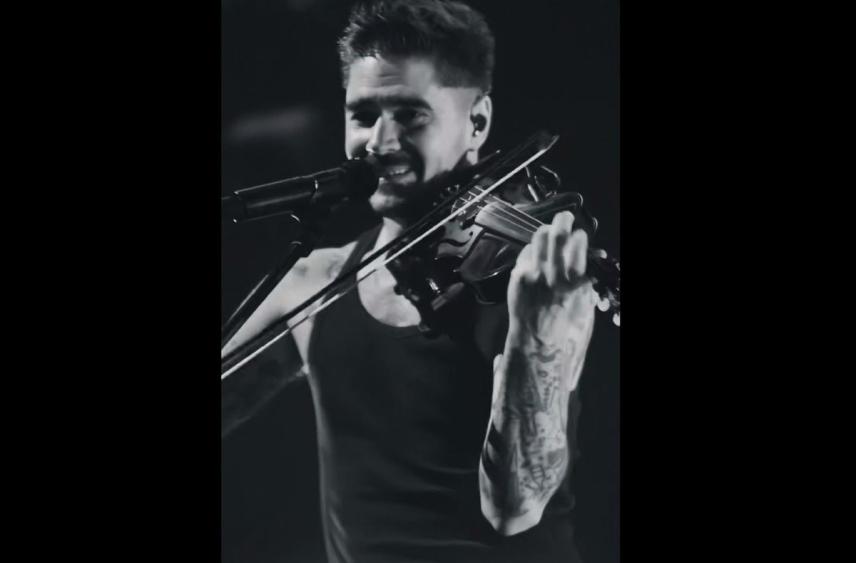 Суд в Петербурге трижды оштрафовал фронтмена The Hatters Юрия Музыченко