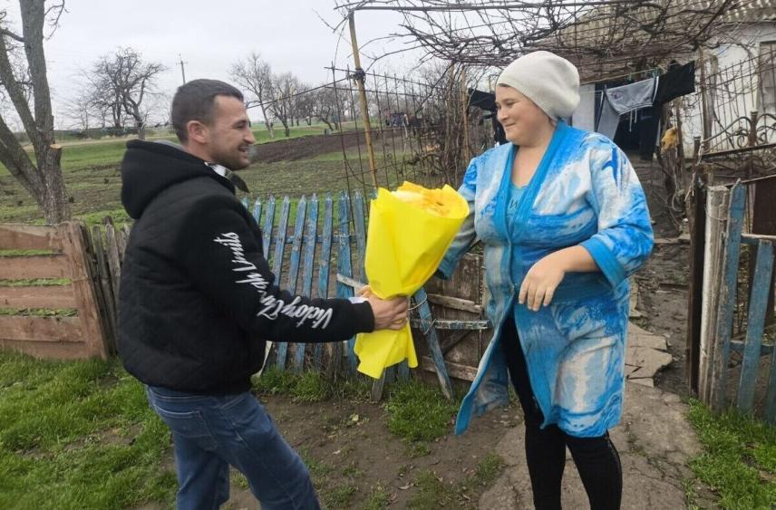 На Херсонщине продолжают поздравлять матерей