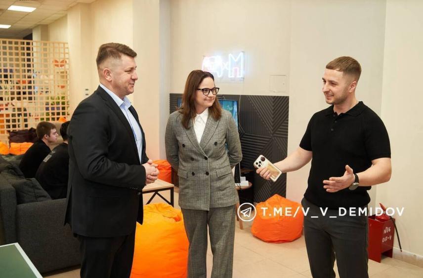 Более 300 добровольцев уже в деле: в Белгороде открылся «Добро.Центр»