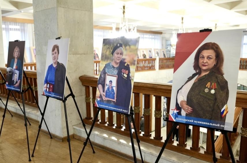 Глава Чувашии встретился с матерями участников спецоперации