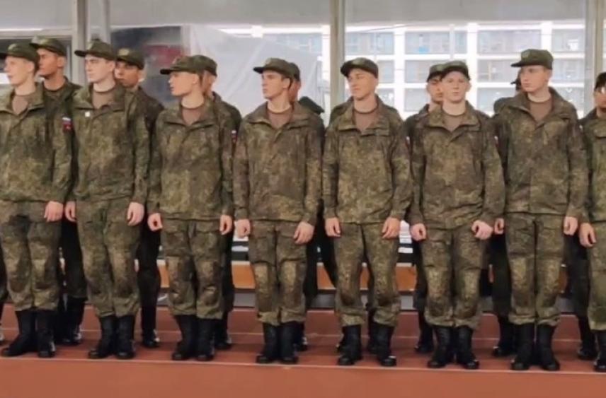 В ДНР новобранцы спортивной роты ЦСКА дали военную присягу