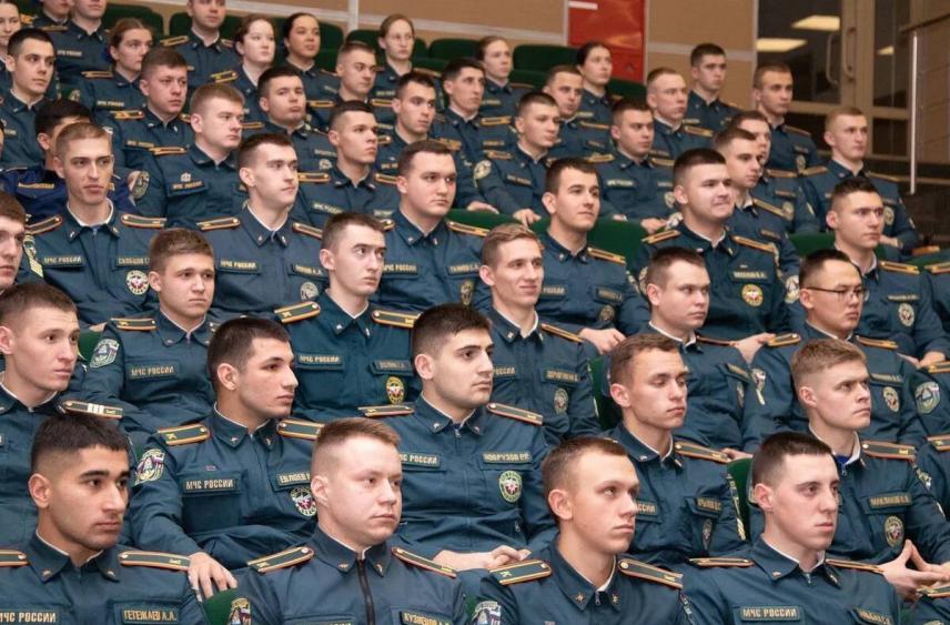 Курсанты-спасатели встретились с представителями херсонского управления МЧС