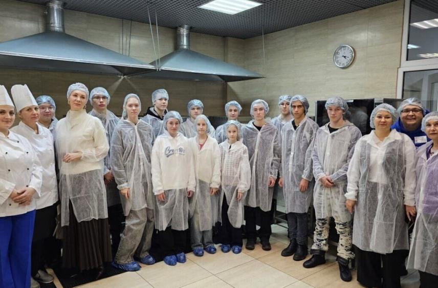 В Мурманске кулинарный мастер‑класс объединил семьи участников СВО