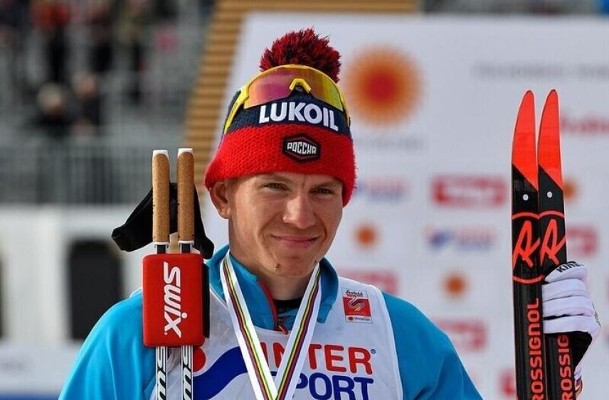 Техническая неполадка лишила Большунова шансов на победу в гонке на 15 км