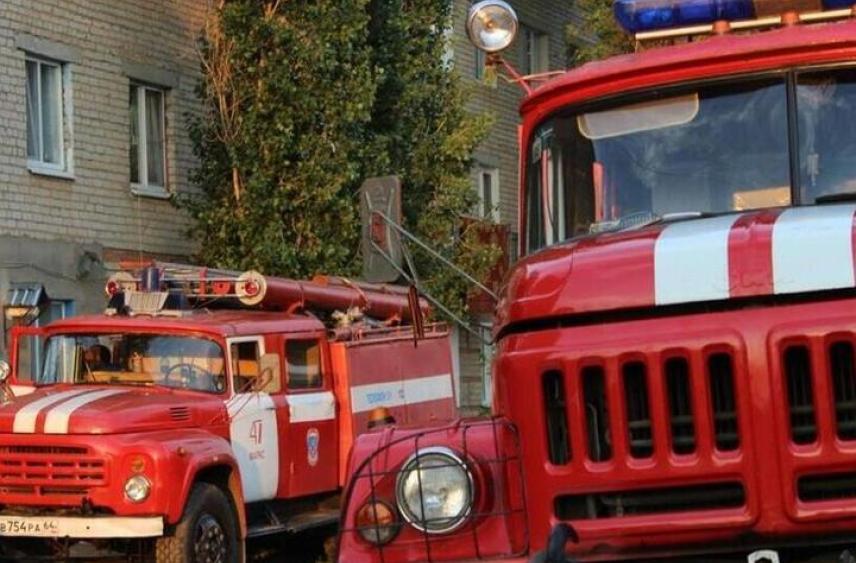 Соцсети: в Сочи на дороге загорелся мотоцикл