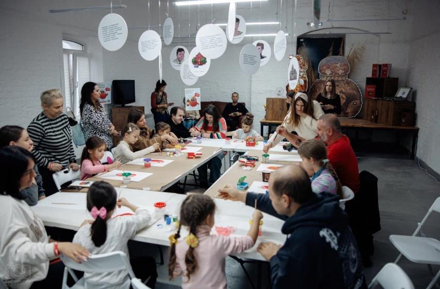 В индустриальном парке «Бахус» завершилась выставка «Открывая Смоленск» с VR-полетами и мастер-классами