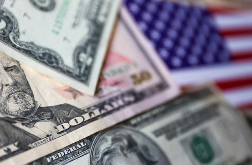 Эксперты ожидают превышения дефицита бюджета США над планом