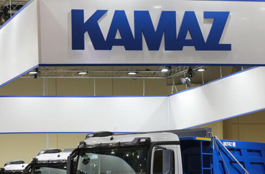 «Камаз» сообщил о старте предпродаж электромобиля «Атом»